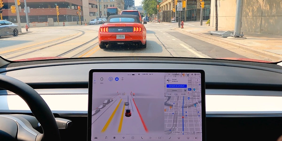 Tesla FSD Beta v12 Auto Parks, Completes U-Turns, But Removes Traffic-Aware Cruise Control Ability