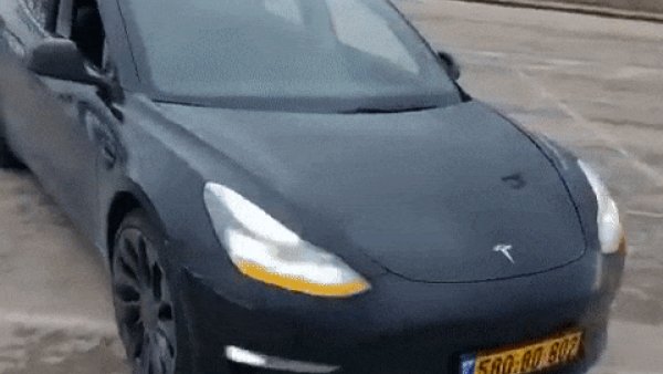 The Light Show easter egg on the Model 3 [video]