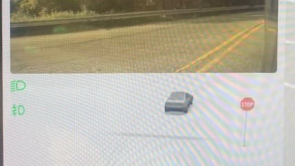 2022.24 allows you reposition the Blind Spot Camera display [Video]