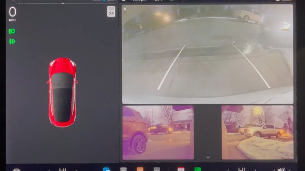 Tesla's backup camera delays to be fixed in 2022.8