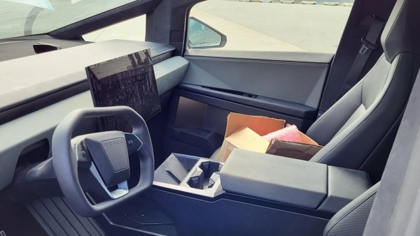 Tesla Cybertruck: Detailed Photos of Interior; Dual Motor Variant Confirmed