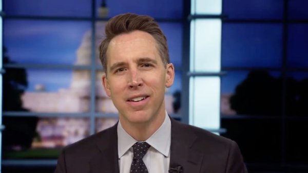 Defending Tesla's CEO Elon Musk: Senator Josh Hawley and Joe Rogan Respond to Critics
