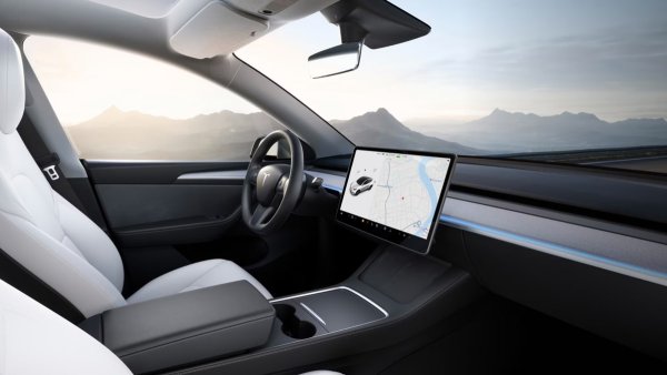 Tesla is Now Offering an Ambient Lighting Retrofit Option in China