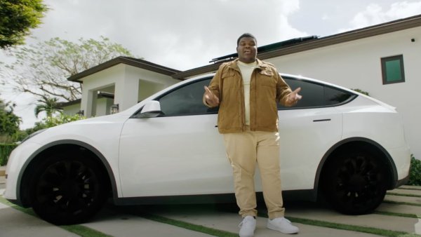 Tesla Steals Super Bowl Spotlight Without Spending a Dime