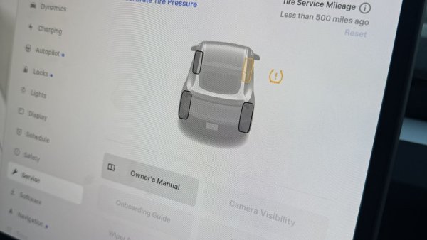 First Look at Tesla's Indirect TPMS in Standard Models