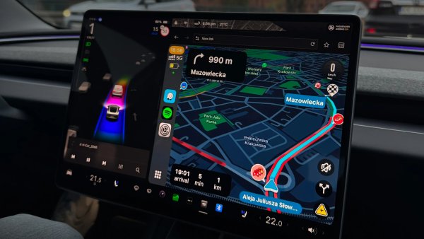 Tesla CarPlay Support "Still in the Works"