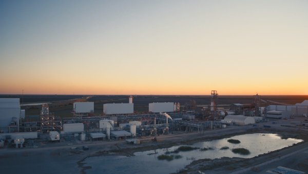 Tesla’s Lithium Refinery Enters Production — Eliminates Hazardous Byproducts and Reduces Costs