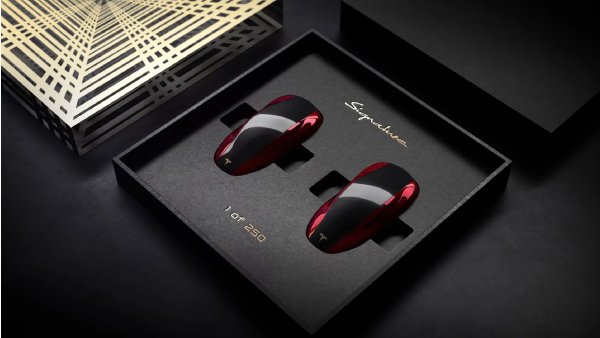 Tesla Announces Model S/X Signature Edition Delivery Event