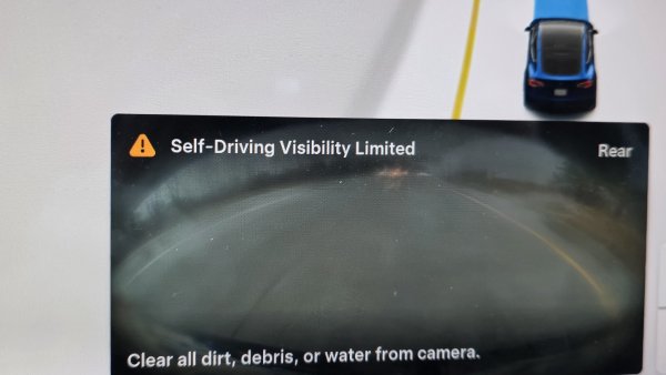 Tesla Improves Camera Visibility Alerts With Larger UI in FSD V14.3