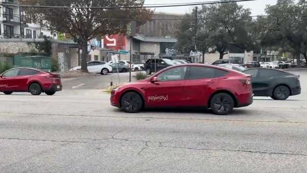 Tesla’s Remote Robotaxi Control is the Perfect Solution to Autonomous Gridlock