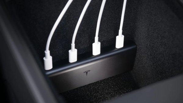 Tesla Introduces New 4-in-1 USB-C Hub for Model 3/Y