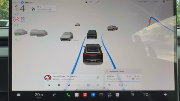 First look at Tesla's FSD Visualization Zoom Feature [VIDEO]