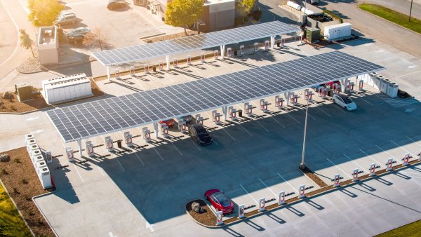 Tesla Adds Dynamic Supercharger Pricing to 550+ Locations