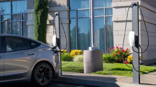 Tesla Releases 6-Foot Tall Pedestal for Wall Connector