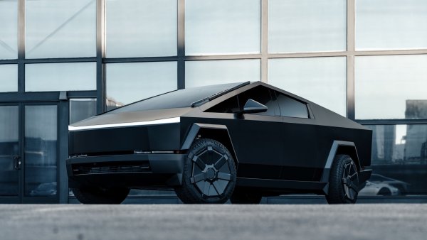Tesla Cybertruck FSD to Arrive Next Month, Park Assist Coming Soon