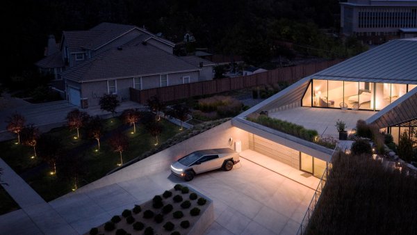 Tesla Expands Cybertruck V2G Capabilities to California to Help Stabilize Electrical Grid