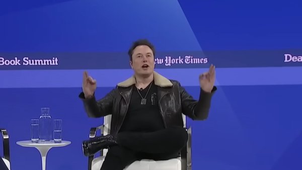 Tesla Denies WSJ Report Claiming Board is Replacing Elon Musk