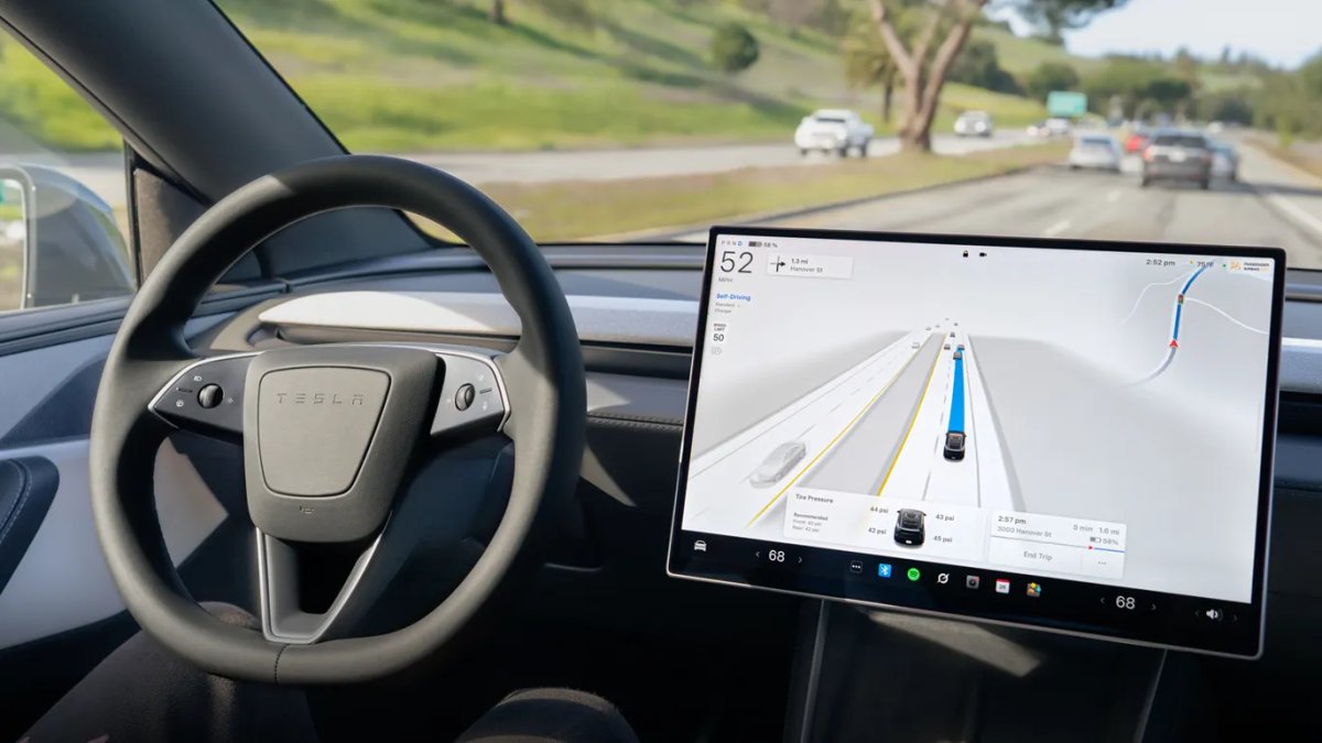 Tesla Starts Rolling Out New Version of FSD v14 Lite With New Features