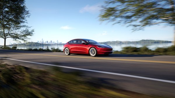 Tesla FSD Investigation: NTSB Confirms Driver Pressed Accelerator in House Crash