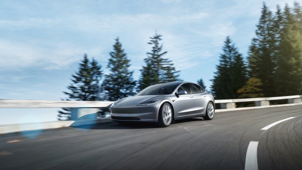 Tesla Asks Colorado Court to Dismiss Autopilot Lawsuit, Citing Drunk Driving and Inactive FSD