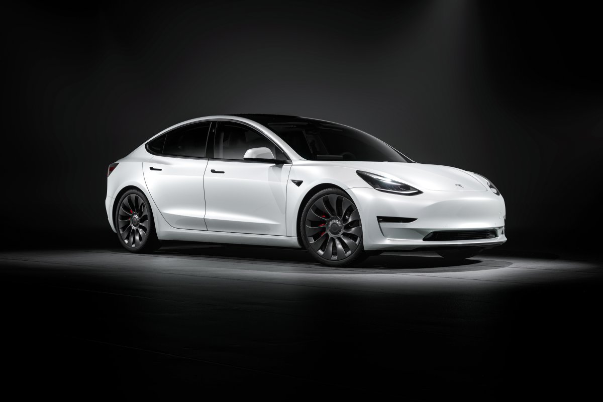 Tesla Launches FSD V14-Lite: First Impressions