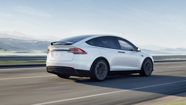 Tesla Confirms Update Issue for FSD V13.2.2; Fix Coming [Fix Going Out]