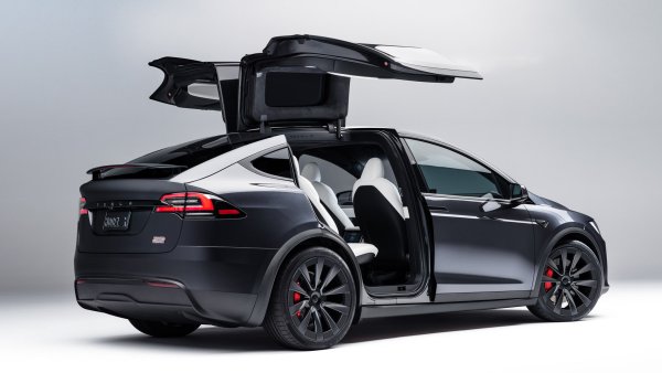 Tesla’s New Offline Commands: Key Features & Compatibility (Legacy Model S/X Not Supported)