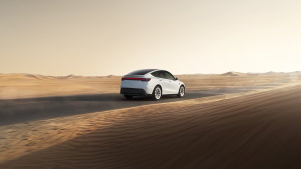 Musk Announces Tesla’s Next FSD Market: UAE