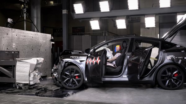 Tesla Model Y Earns Top Safety Pick+ Award from IIHS