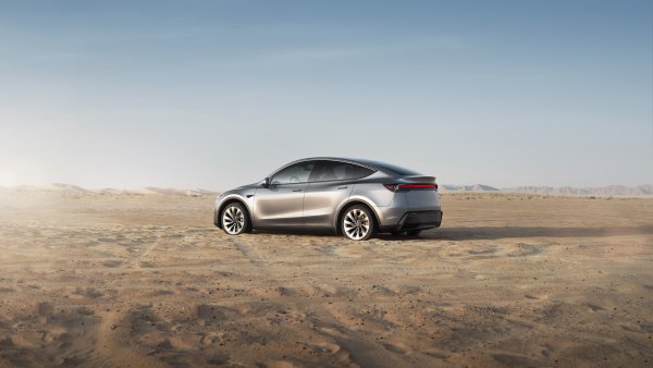 Tesla Sues California DMV over Autopilot