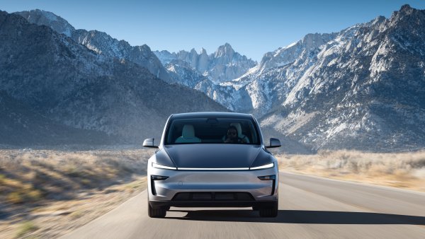 Tesla’s First Autonomous Vehicle Delivery to Happen on June 28th