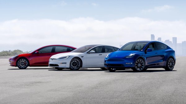 Tesla Slashes U.S. Lease Prices up to 23%, but Price Hike Is Coming