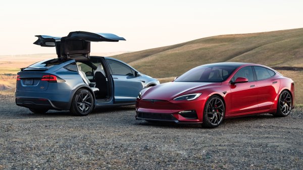 Tesla FSD V14 Lite Coming Soon to Model S and Model X