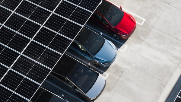 JPMorgan Ends Decade-Long Bearish Run on Tesla