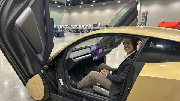 Tesla Cybercab Has a Max Weight Limit of 617 Lbs