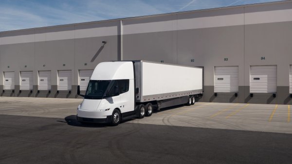 Tesla Semi "As-a-Service" Introduced by Alyath to Accelerate Class 8 Electrification