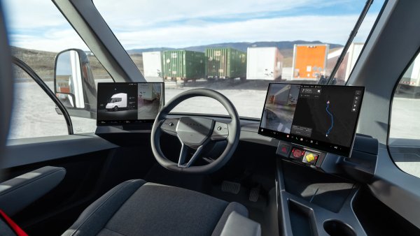 Tesla Confirms FSD Is Coming to the Tesla Semi
