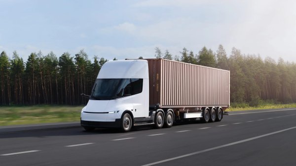 Tesla Officially Announces Semi for Europe: What's Different