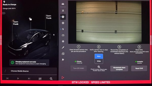 Tesla Adds New Camera Cleaning Guide to Service Mode