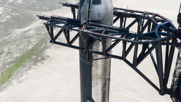 SpaceX Rolls Out Starship V3: What's New