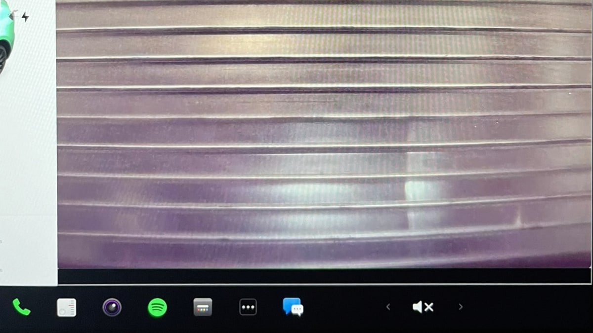Tesla added 'Passenger Climate Temperature' in update 2023.20
